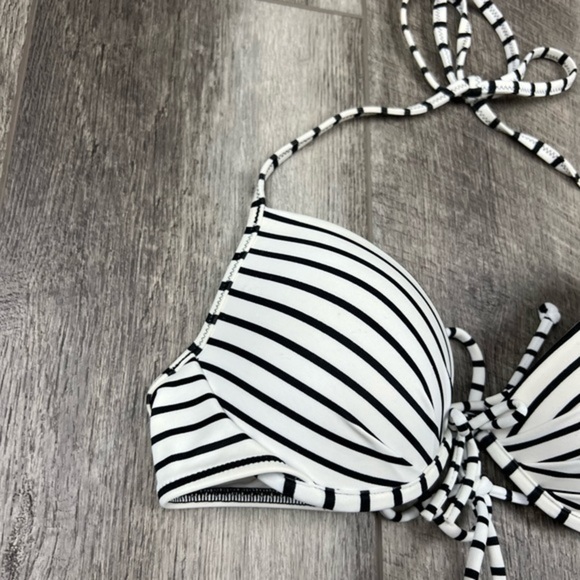 34A VS White/Black Stripe Bikini Top - Picture 3 of 12